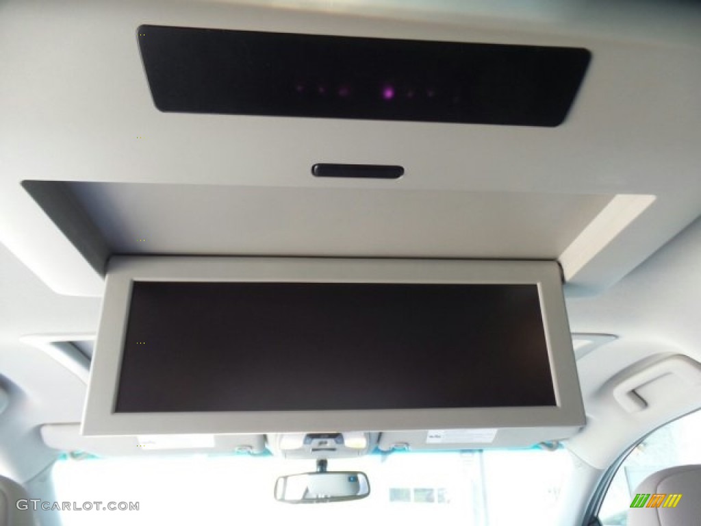 iPhone to Toyota Sienna Entertainment System: Complete Connection Guide