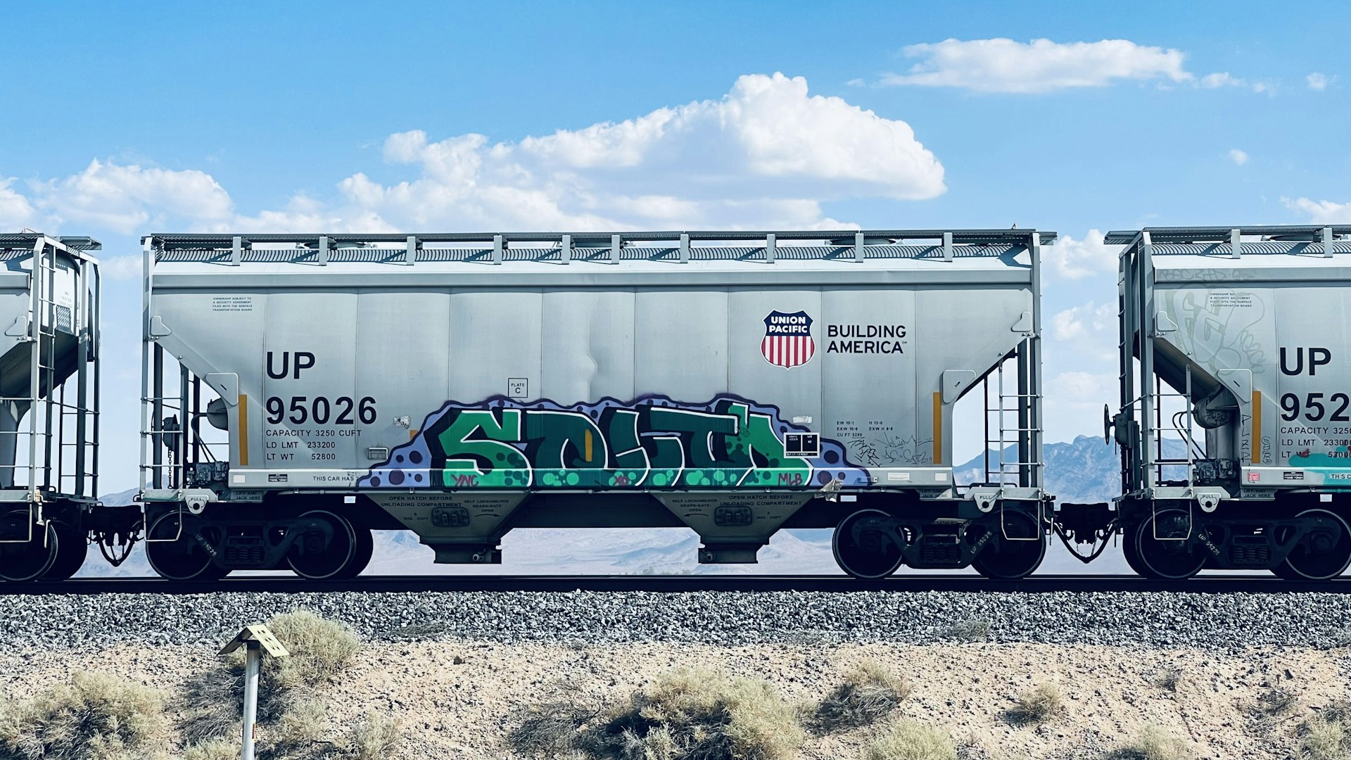 Hydrogen-Powered Heavy Trucks: The Road Ahead for Zero-Emission Freight