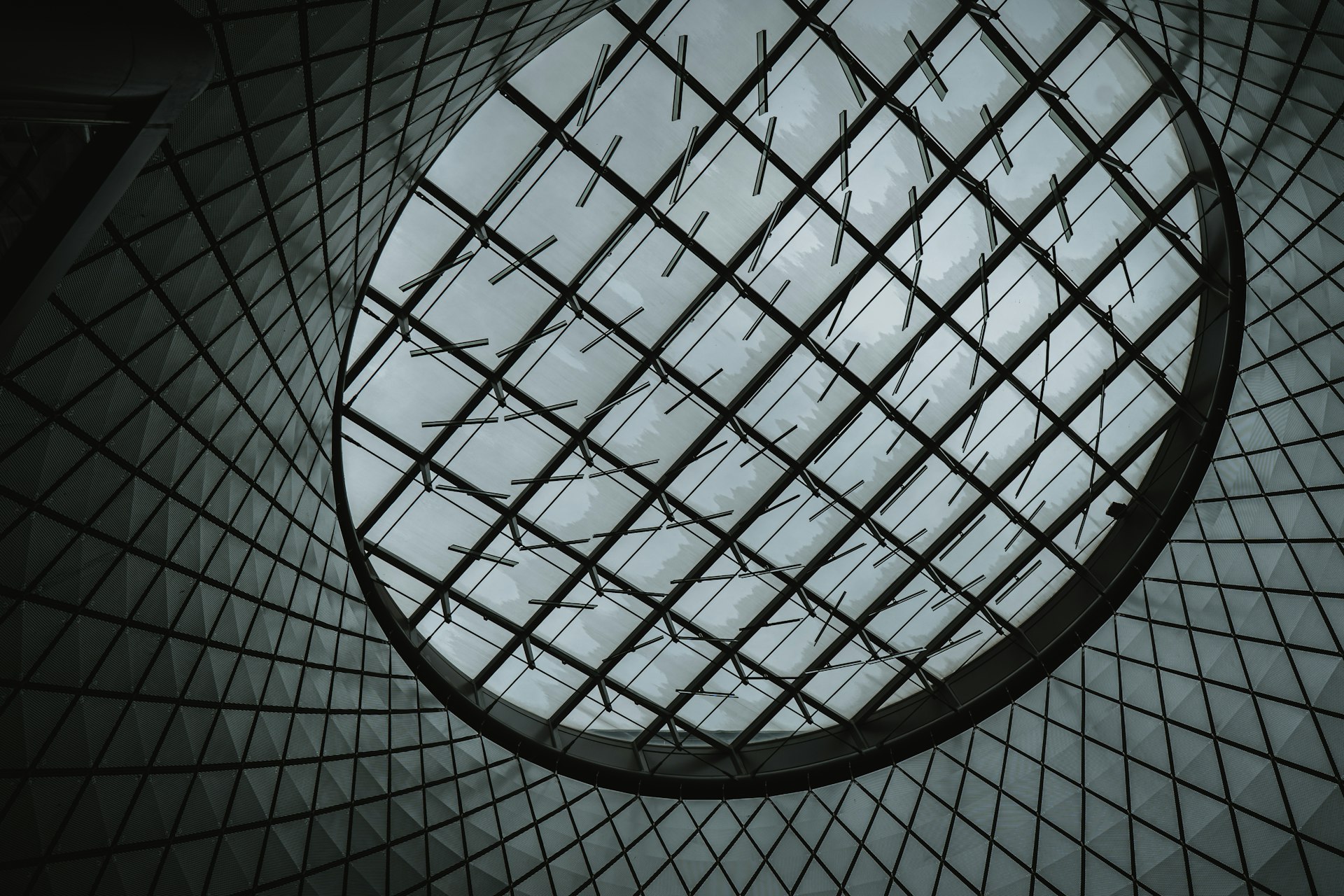 Unlocking Trust and Accountability: The Critical Role of Algorithm Transparency in AI Systems