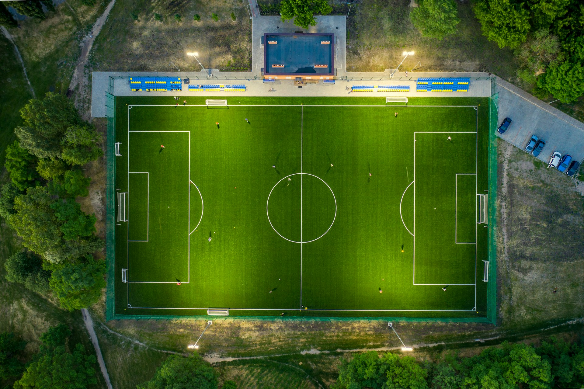 Transforming Stadium Experiences: The Future of Smart Stadiums with 5G Connectivity